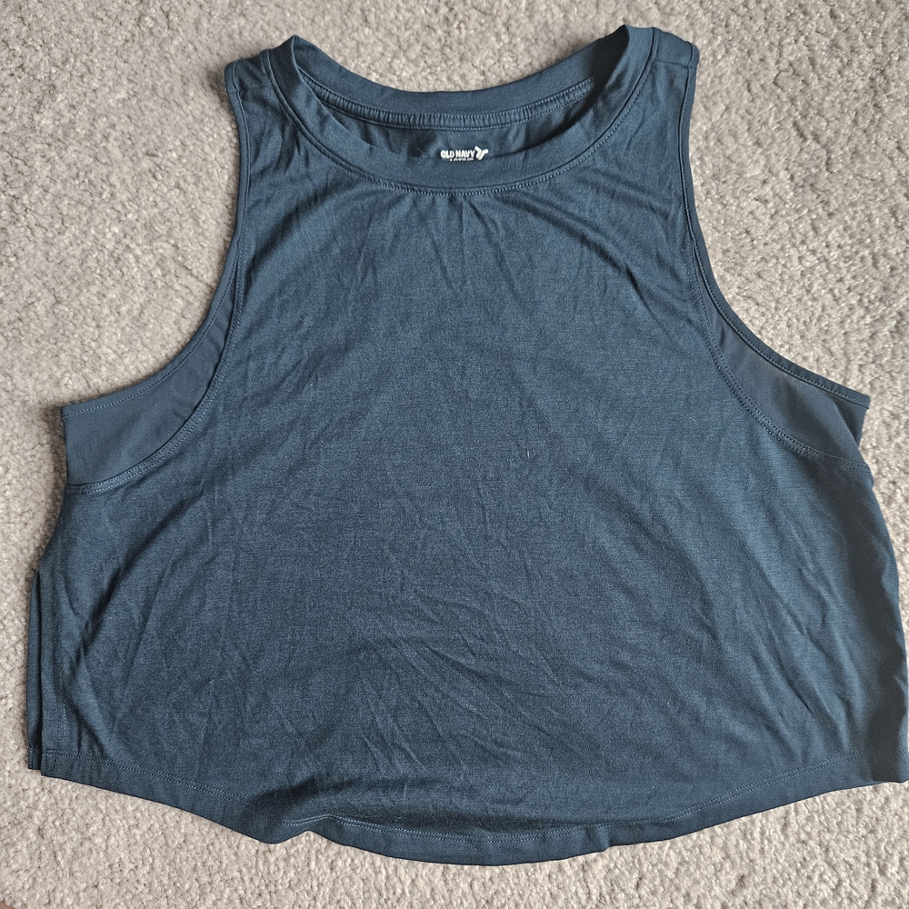 Old Navy Gray Sleeveless Crop Muscle Tee
